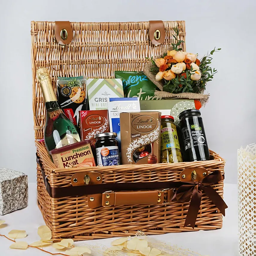 Grand Basket of Wine Snacks and Edibles: Wine Hampers